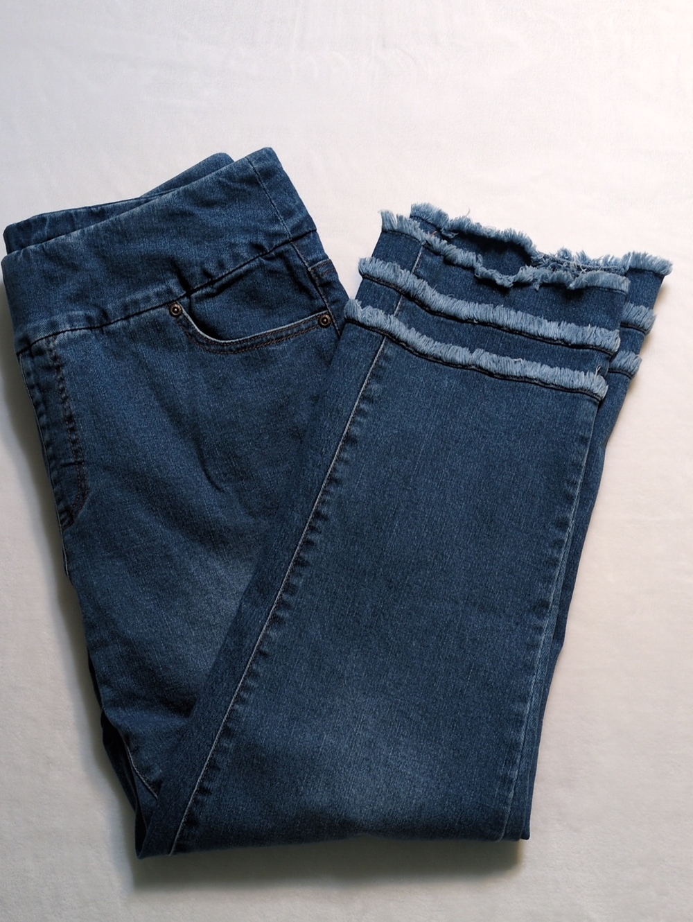 Slim-Sation 5-Pocket Crop Jeans Stretch Pull On Fringe Blue Size 12 - Picture 1 of 16